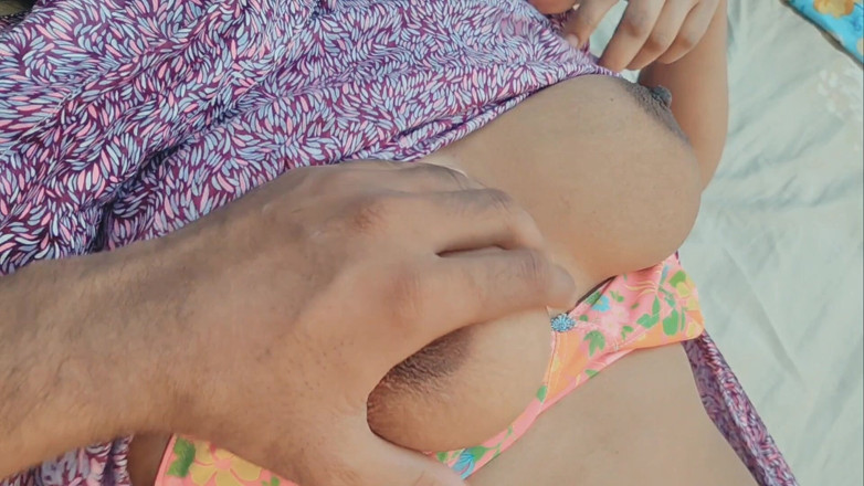 Piya pori: Bhabhi Devar Ka Sex Video, indické XXX Video Těsná kundička...