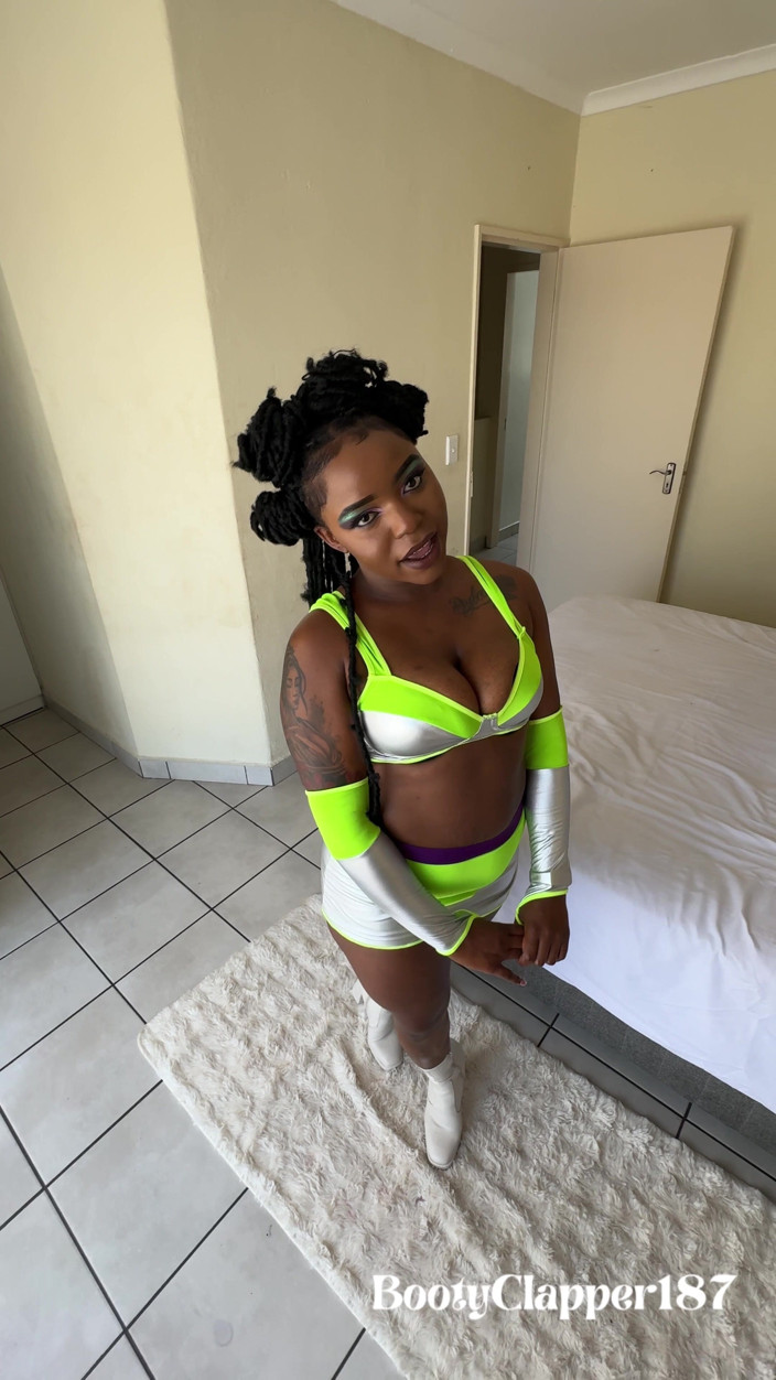 Booty clapper: Ebony Goddess Traveled Miles to Collect Cum From My White...