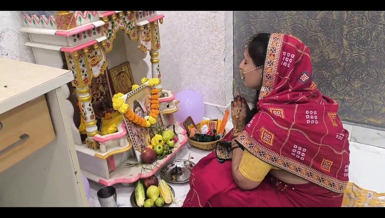 Pujaprem indian: Hartalika Teej Festival Oslava