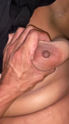 MILF esfregando buceta e fodendo com adolescente
