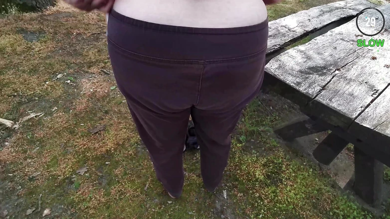 Bouncy Tits Action: Wank -spelet 11 - försök att inte komma