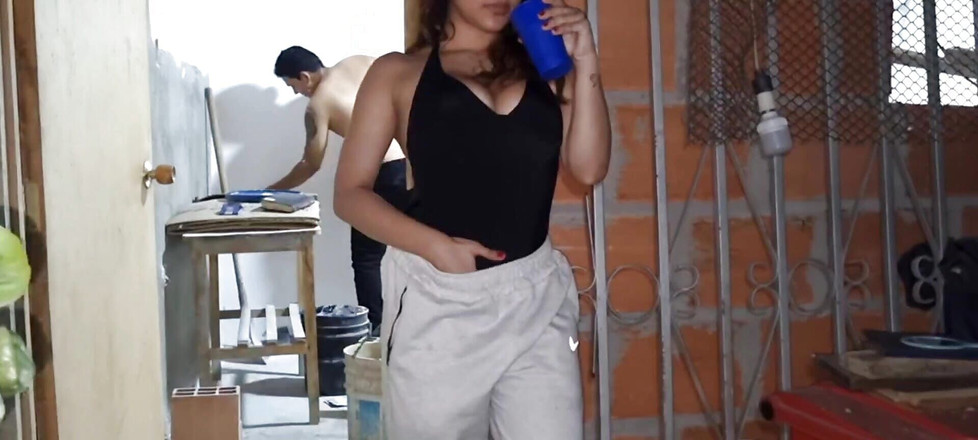 Cm productions: Jag förlorar min oskuld med målaren som jag anlitade, pappa...