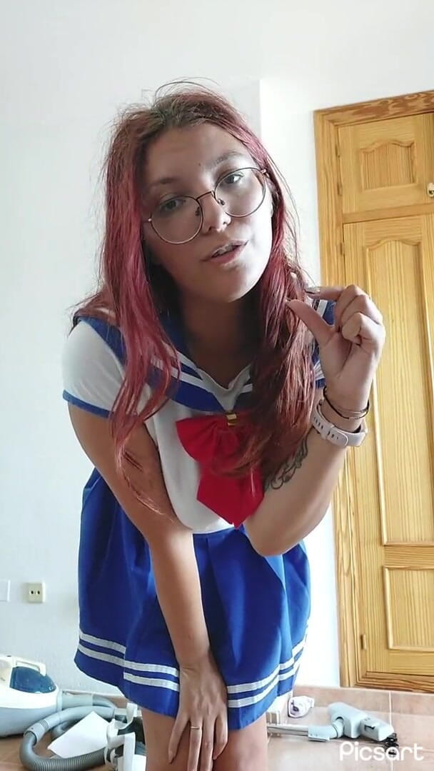 Softbrattypuppy: Eu estou tirando sarro de você, seu corno e vaca...