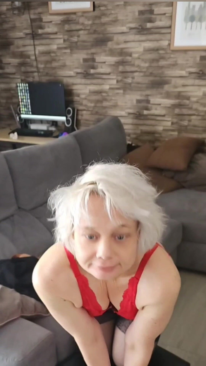Sofy13: Cc, je suis comme la température que je suis chaud...