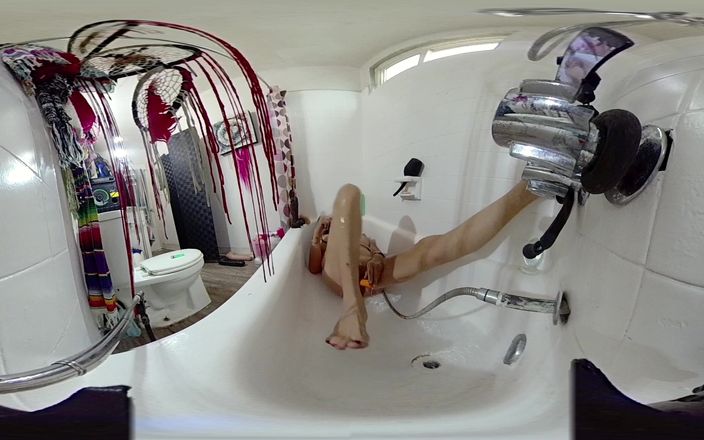 Lizzy Yum: Lizzy Yum VR Juni 2025 Masturbation Dilating baden Edging amateur, dicke...