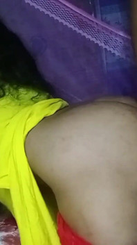 Siswi deshi nyepong kontol kecil bu gurunya dan dientot habis-habisan