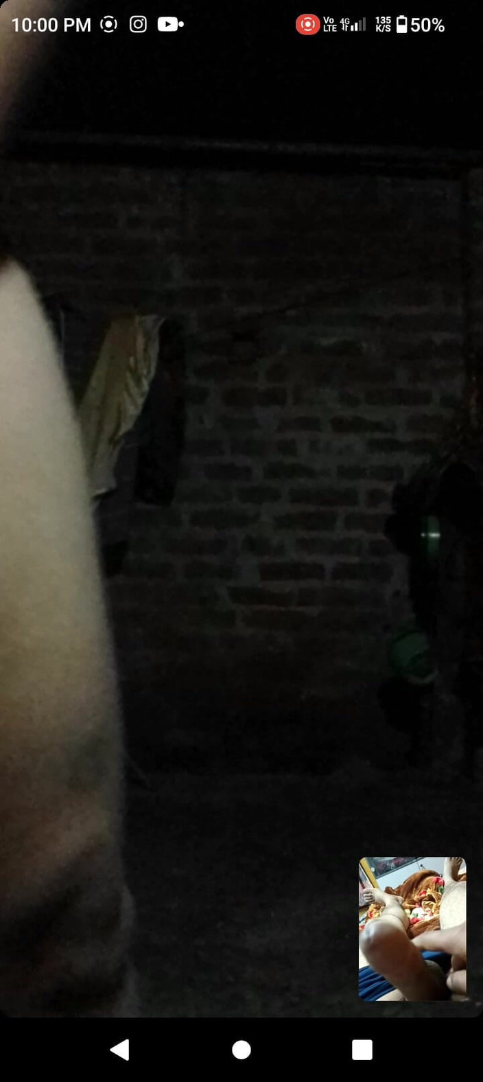 Soni sk: Indische deshi-stiefmutter macht nackten videoanruf in ihrer freundin