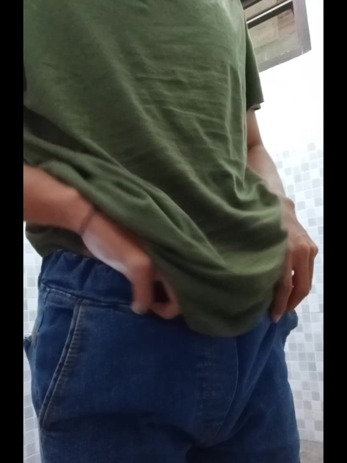 Morx: Young Boy Solo Bathroom Masturbate