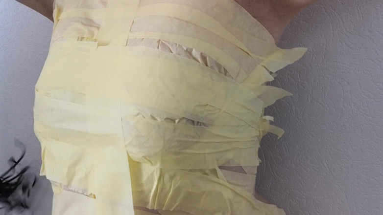 Bouncy Tits Action: Taped tits and real hard whipping
