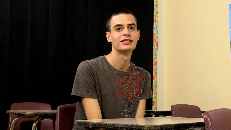 Teach Twinks: En clase con dulce Danny