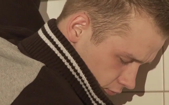 Latino Boys Studio: 2 Blonde Handworker Relax After Their Job. Have a Look...