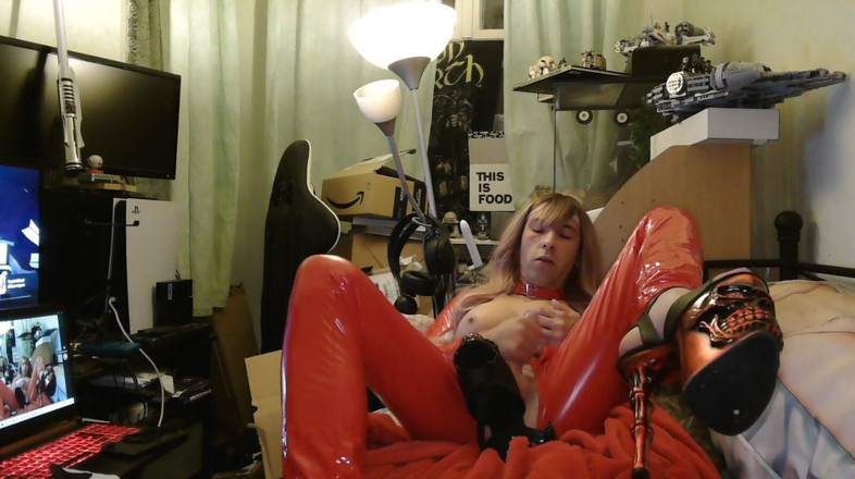 Shinigami55: Catsuit seksi dan melancap