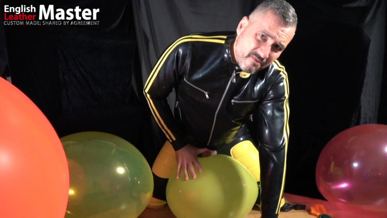 EnglishLeathermaster: Looning Balloon Play No Pop Then Pops