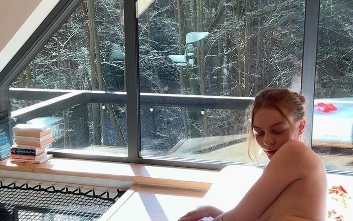 LadyInBad: Het rödhårig MILf får dig att komma genom att väcka...