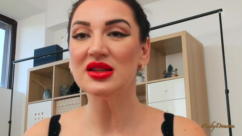 KinkyDomina: Adora il mio culo da dea con devozione