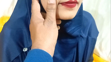 Dearshivani: Müslüman desi yenge jaan lip öpüşüyor ve sikişiyor