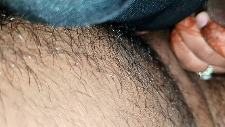 Bithi69gril: Une villageoise excitée se fait baiser par son patron de...