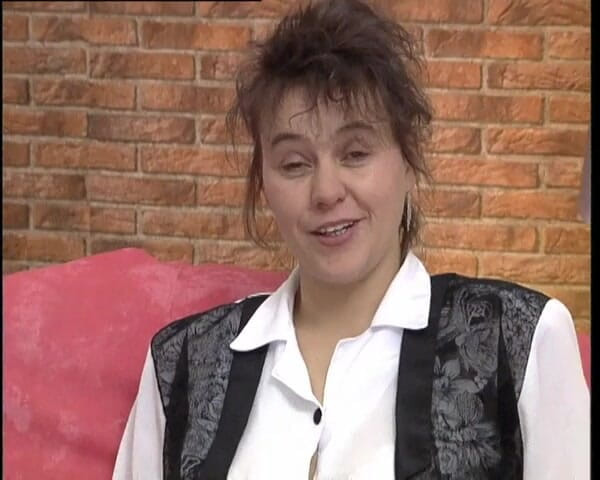 YOUR FIRST PORN: Kleine susi mit heftigen orgasmus - маленька Сузі з супер оргазмом