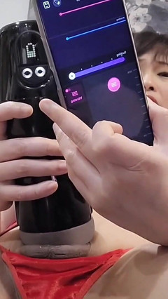 This Electronic Cock Pump Fleshlight Is Very Strong thumbnail