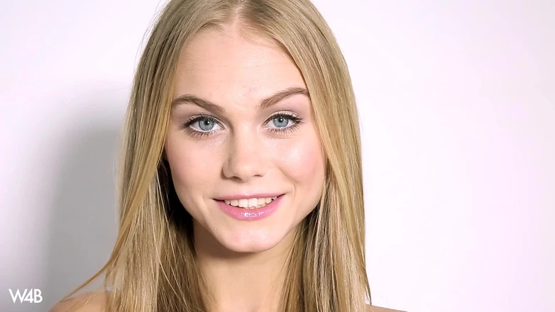Watch4beauty: Nancy has the most perfect body we’ve seen in a...