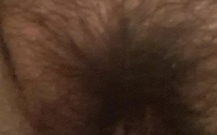 Mommy big hairy pussy: 熟女の毛深いマンコ