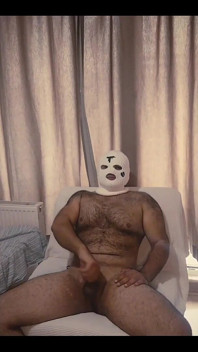 Homem peludo e masculino 2 vezes gozada