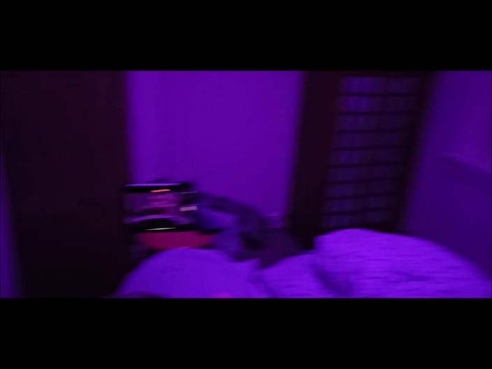 SilverFux: 性感的双胞胎继妹熟女穿着性感的衣服勾引和乱搞