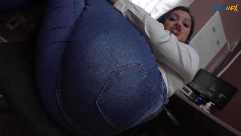 NewMFX Desires: Working and Farting