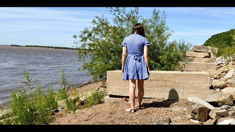 MissPopa: Mi vestido revoloteó al viento, mostré mi culo
