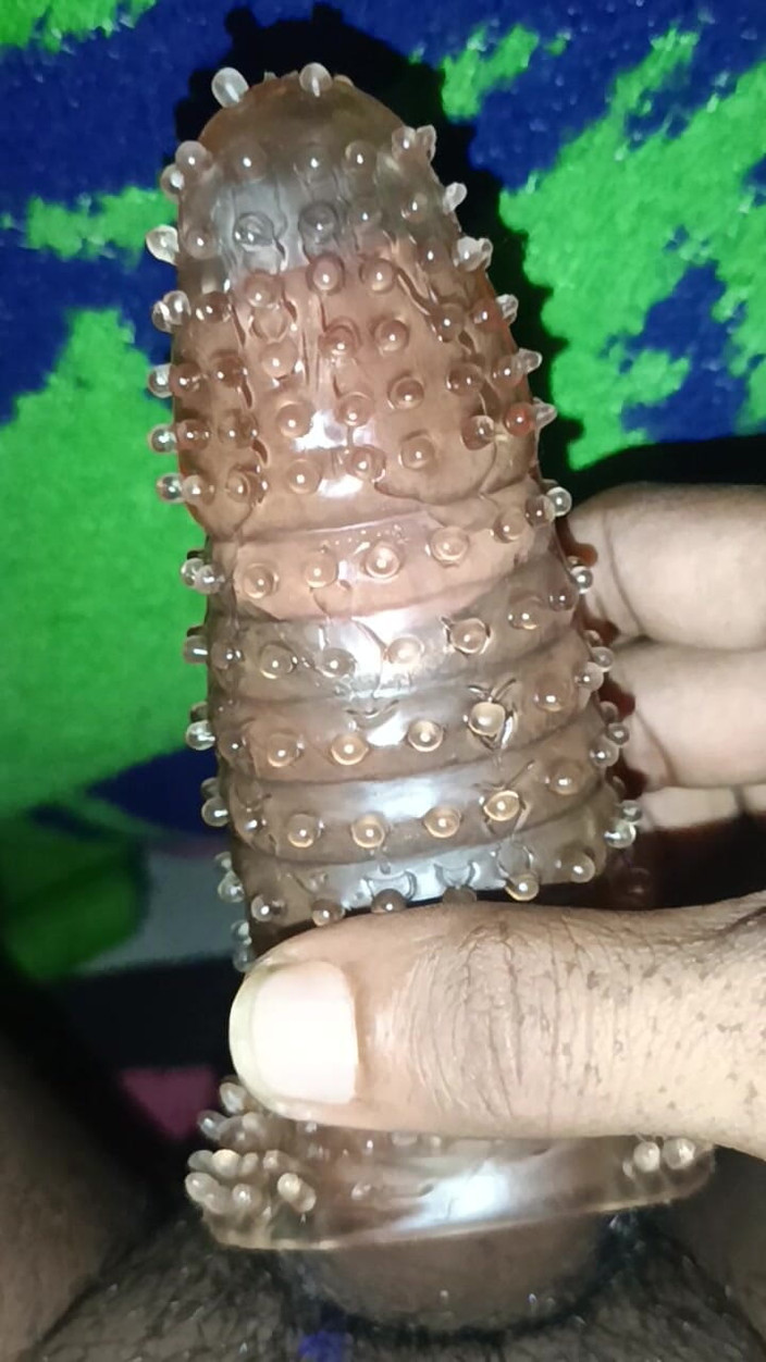 Sannu: हैण्डजॉब पर सबसे अच्छा कंडोम उपयोग