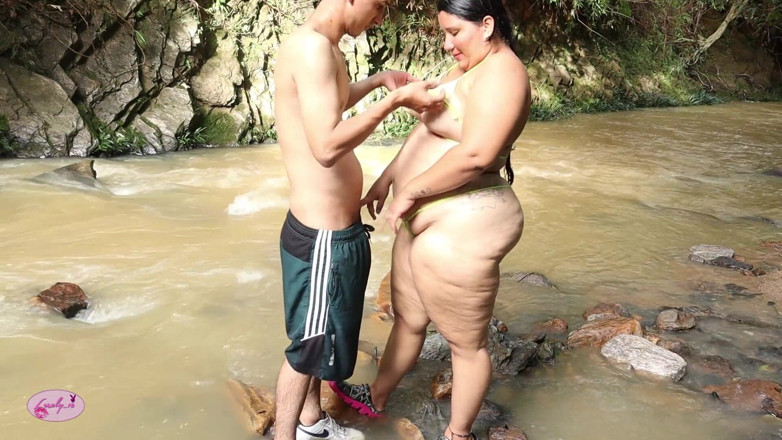 Lexly_16: 男人在户外给我他的精液