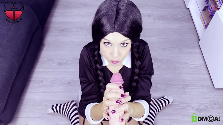 Candystart Videos: Mittwoch liebt es, sperma zu schlucken