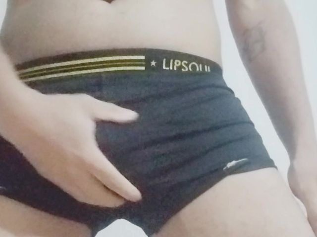 Masturbating in the Bathroom and in Bed (Gularei)