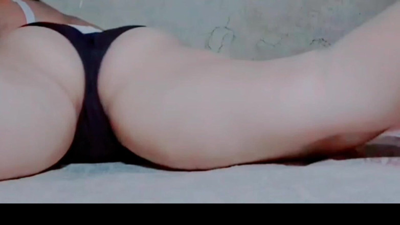 TricolorMusic3: 彼女は動画をより熱く官能的なものにしました。きっとこのNri Cam Girl Mフィギュアのようなモデルに恋をするでしょう