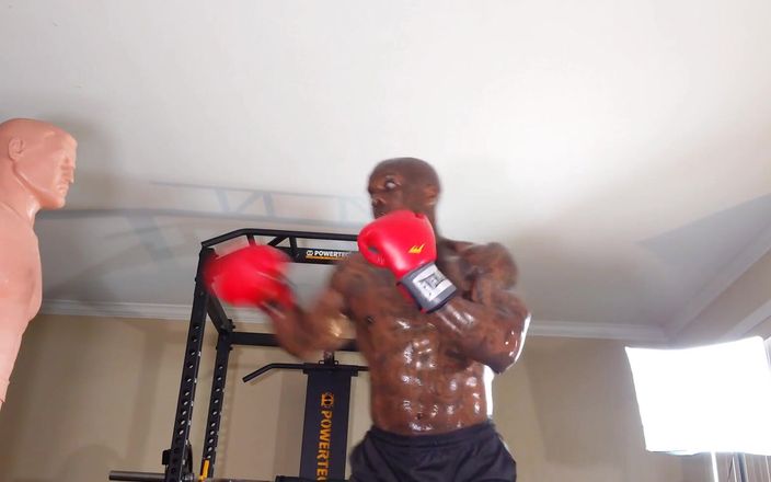 Hallelujah Johnson: ボクシング ワークアウト サック トレーニングは、筋肉を刺激するフィットネス トレーニングの有用で効果的な方法です。