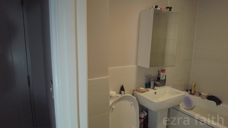 Ezra faith: Душ с обжаренным отчимом в моем писсинге с сжимающимися зельем! HD Mp4