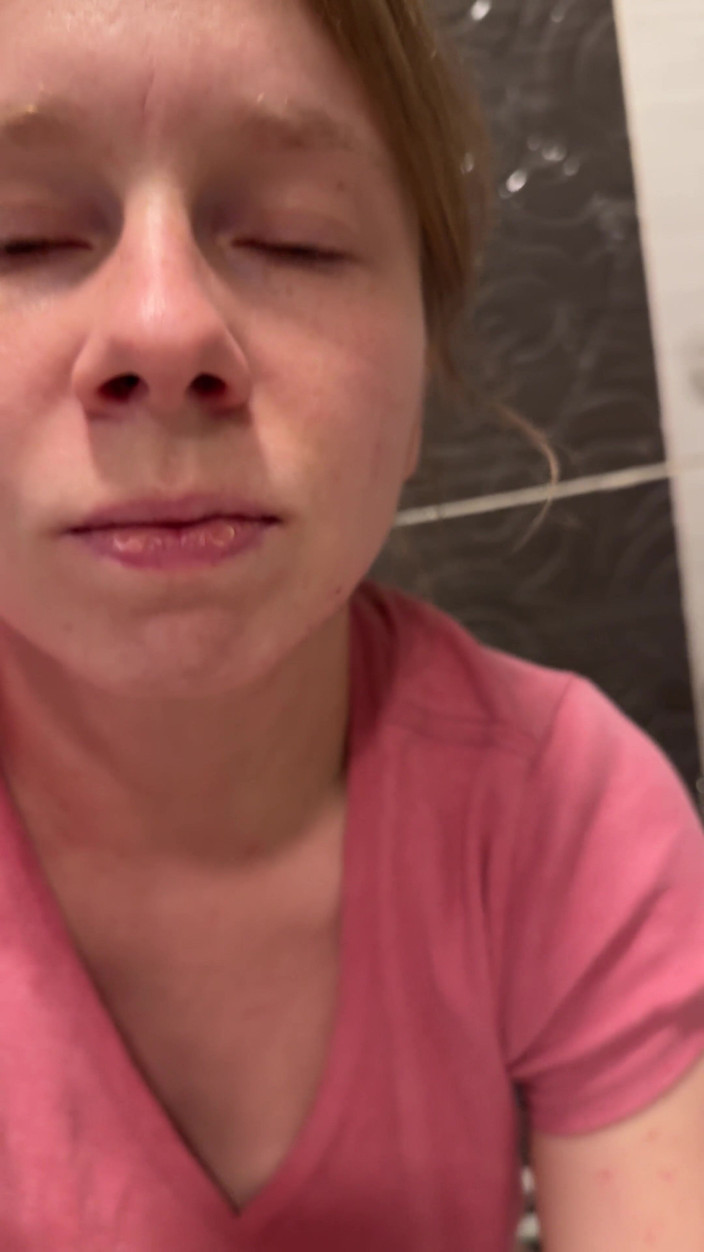 SweetLucy96: Mocz