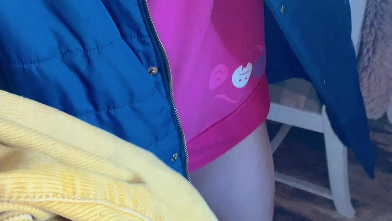 sweethanajapanese: Hana Teen Japanese Go to Bathroom Then Flash Out Water