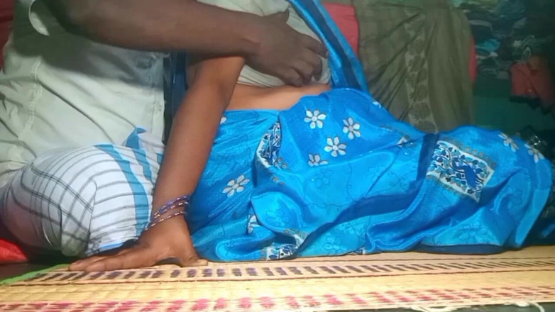 Priyanka314: देसी घर पत्नी Bussy बॉय फ्रेंड में ऊँगली कर रही है