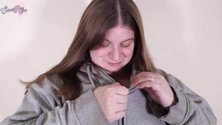 Sarah Rae: Întâlnirea te surprinde cu țâțe uriașe