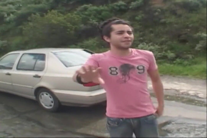Chica Suicida DVD: ฮิลลารี่ สก็อต ชอบรถตู้เย็ด