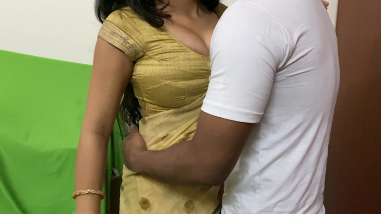 Lovely111: Pregnent krásná chachi ki desi chudai