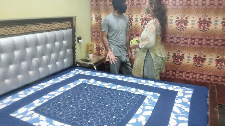 Pakistani CoupleX: Indian House Maid Fucked Hard When the Wife Had Gone...