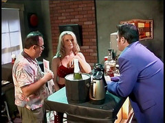 Super Babes: 去幕后看色情电影是如何制作的