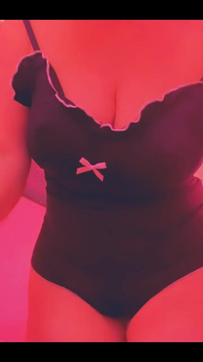 PaintedRose: Desinibida despir os desejos - coisas do clube estão escaldante!