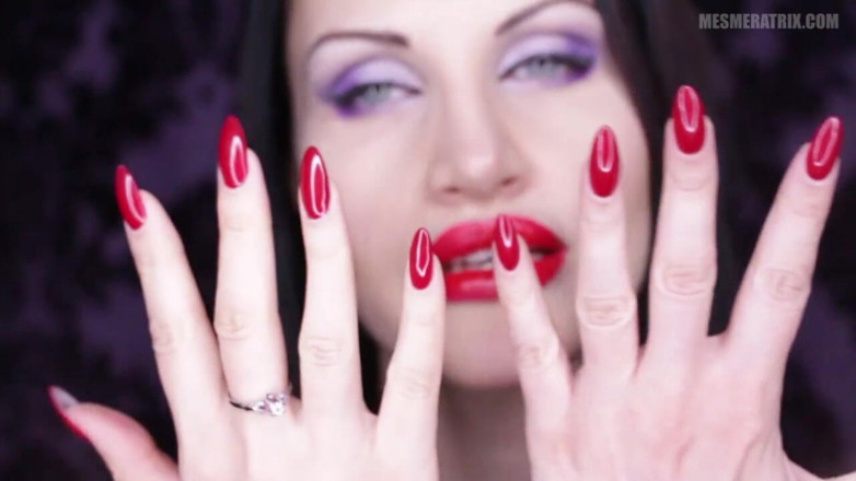 Lady Mesmeratrix Official: Заворожуючі червоні нігті