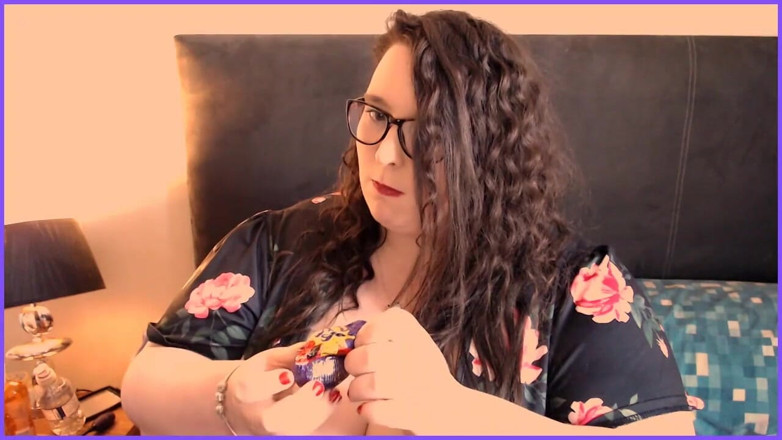 SSBBWLadyBrads: SSBBW Ladybrads umplute cu ouă cremă