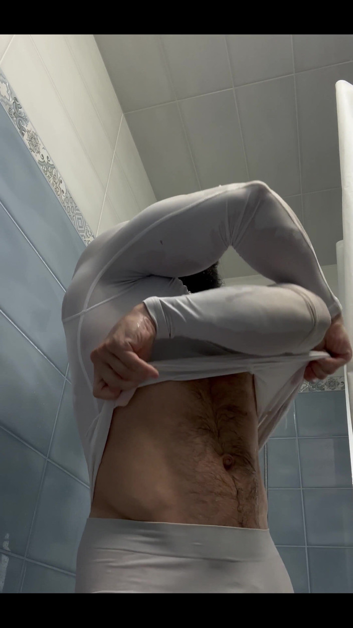 Mister Stone: Ослабления становятся слишком тугими и влажными, сжимают вокруг огромных мышц