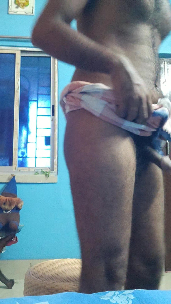Straight Guy09: Ragazzo indiano desi che mostra il suo corpo