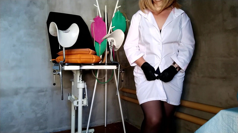 Elena: 러시아 통통한 간호사 밀프와 800ml 소변